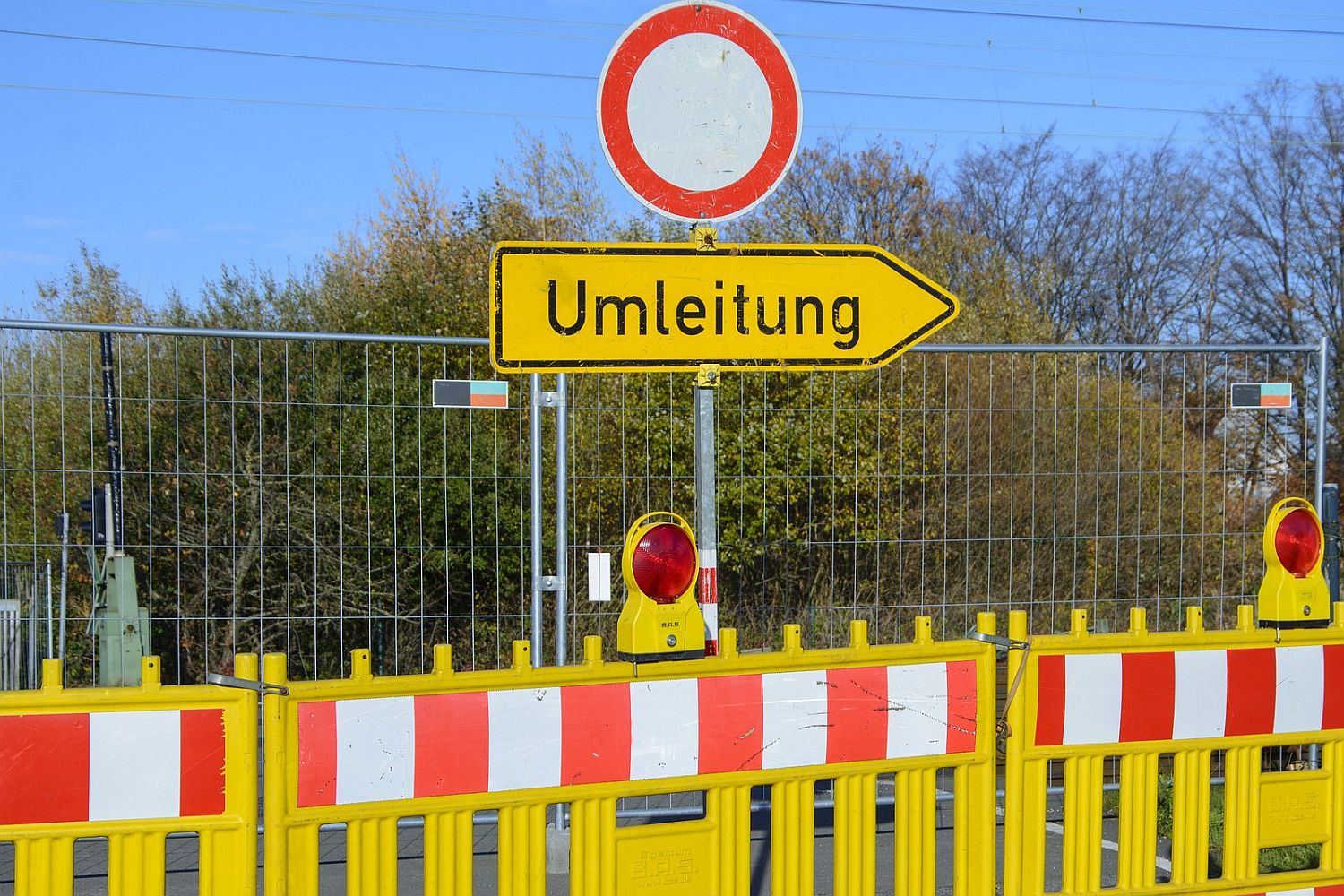 Düsseldorf Flingern: Jetzt Auch Wieder Für Fußgänger Und Radfahrer ...